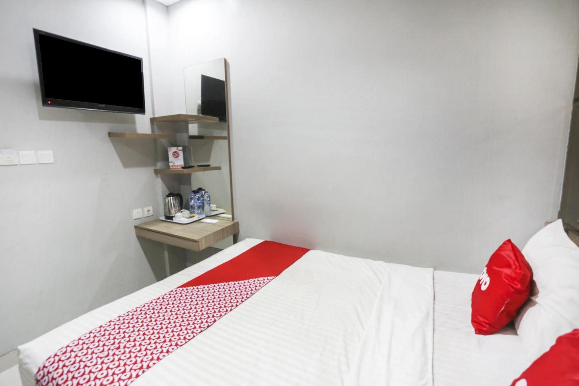 Super Oyo Capital O 90056 Kebon Kacang 9