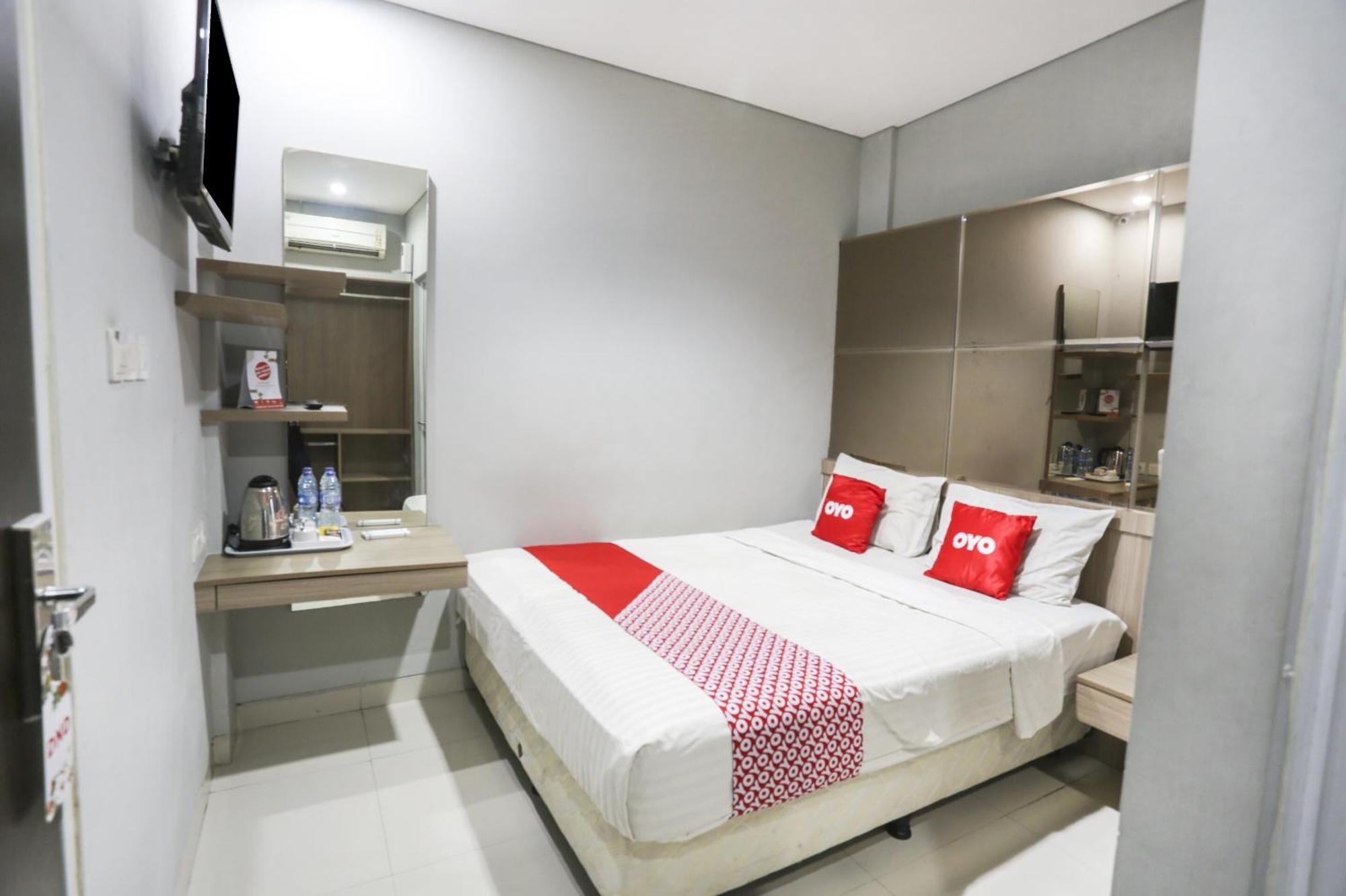 Super Oyo Capital O 90056 Kebon Kacang 9 Hotel Jakarta