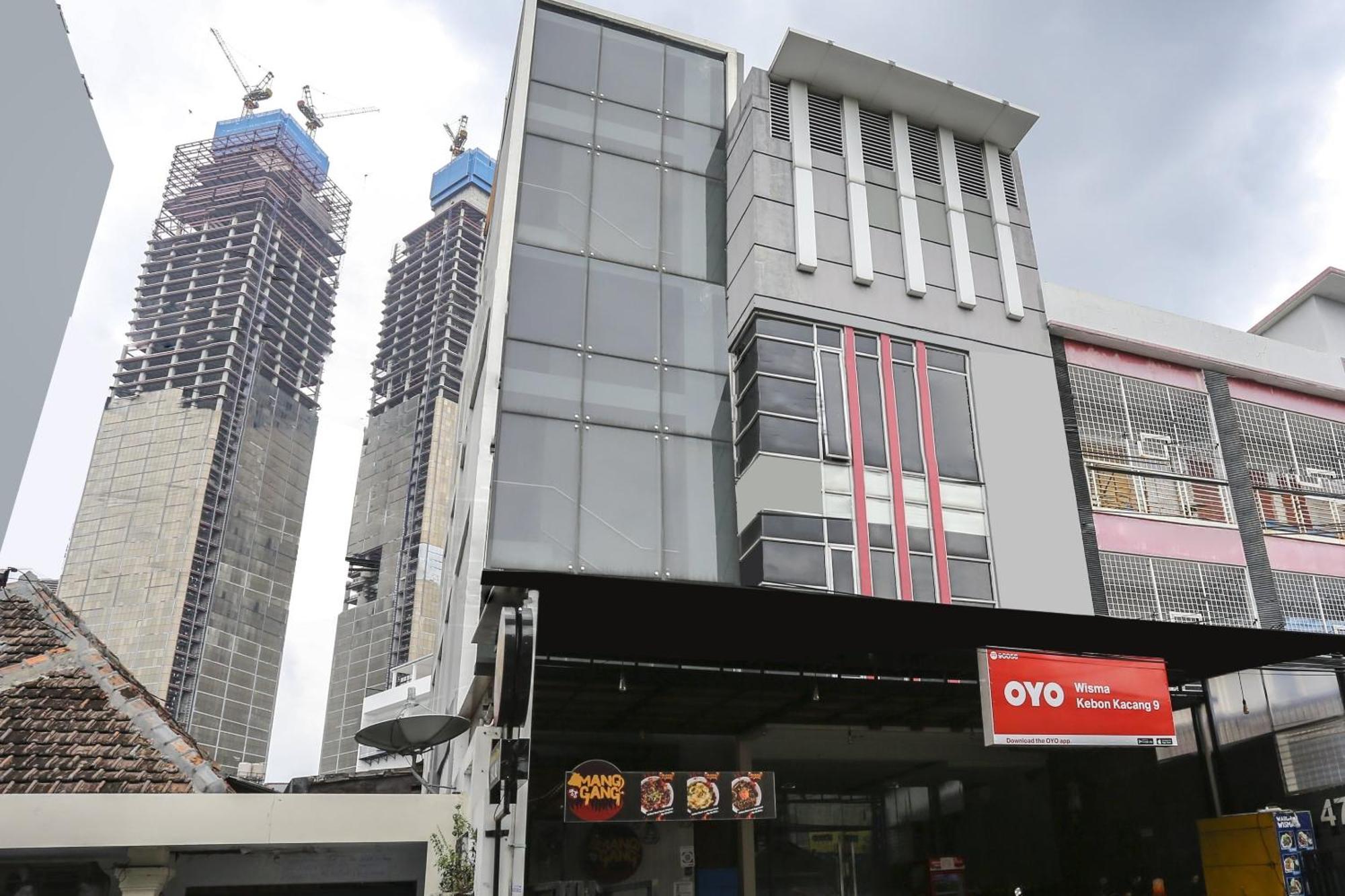 Super Oyo Capital O 90056 Kebon Kacang 9 Jakarta